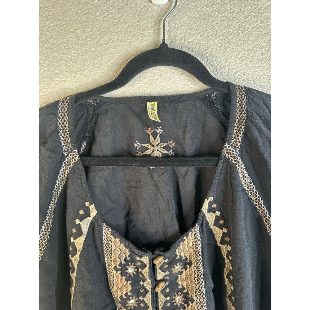 Free People Boho Black Embroidered Mirror Work Peasant Top Size Medium - Picture 5 of 10